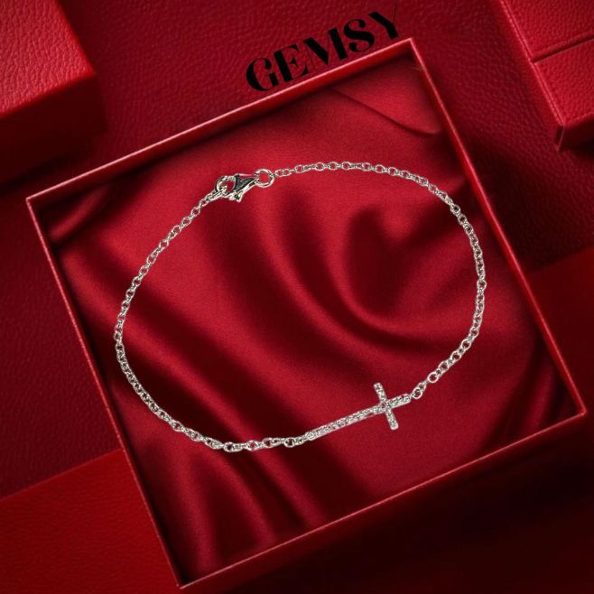 Elegancia, ktorá rozžiari každé Vianoce. ✨ Luxusný náramok z bieleho 18-karátového zlata zdobený briliantmi a príveskom v...